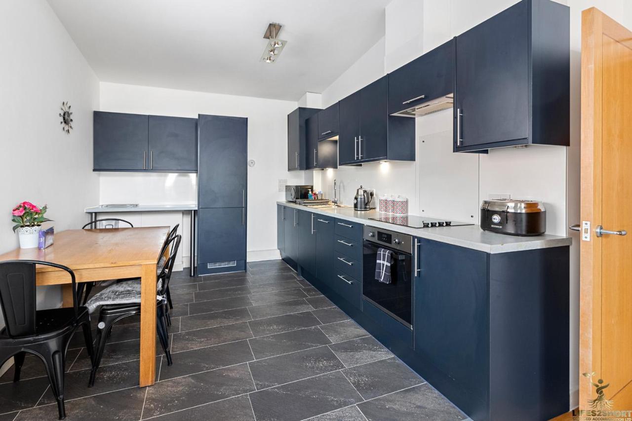 Smythen St, 2 Bed Apartment With Balcony Exeter Exteriér fotografie